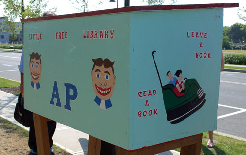 little free library back1-SFI